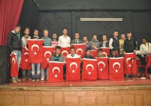 Askere gidecek gençlere moral yemeği